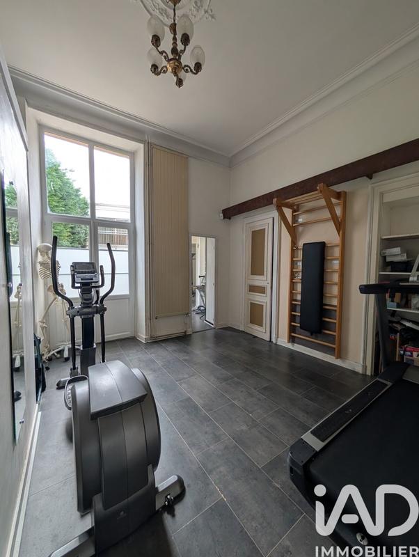 Maison - 320 m² - 13 pièces