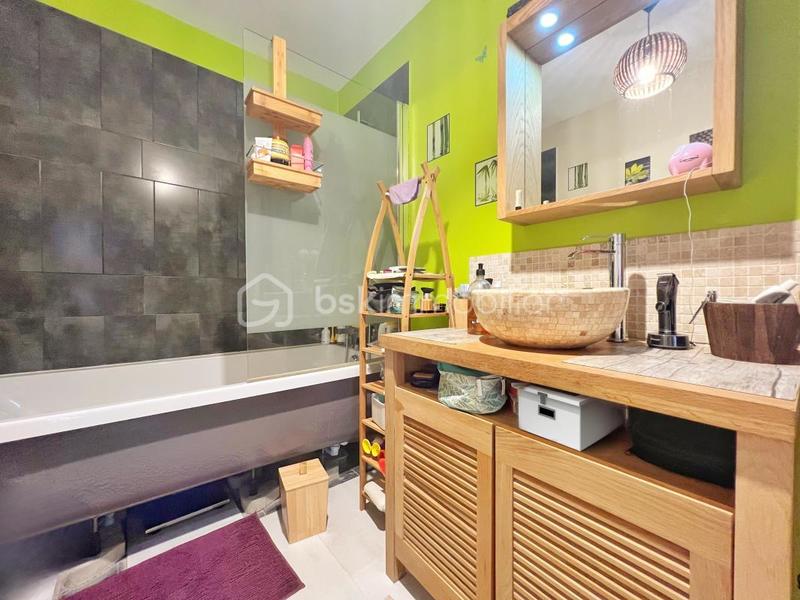 Appartement - 81 m² - 5 pièces
