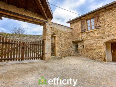 Maison - 300 m² - 20 pièces