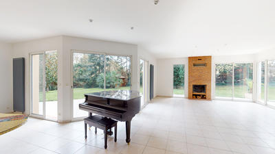 Maison - 193 m² - 6 pièces