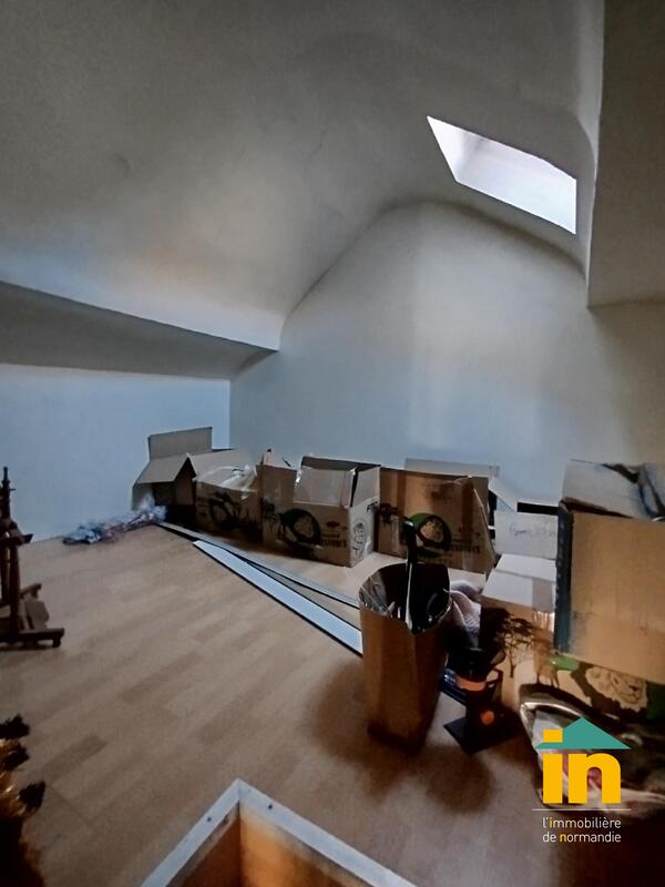 Maison de ville - 100 m² - 5 pièces