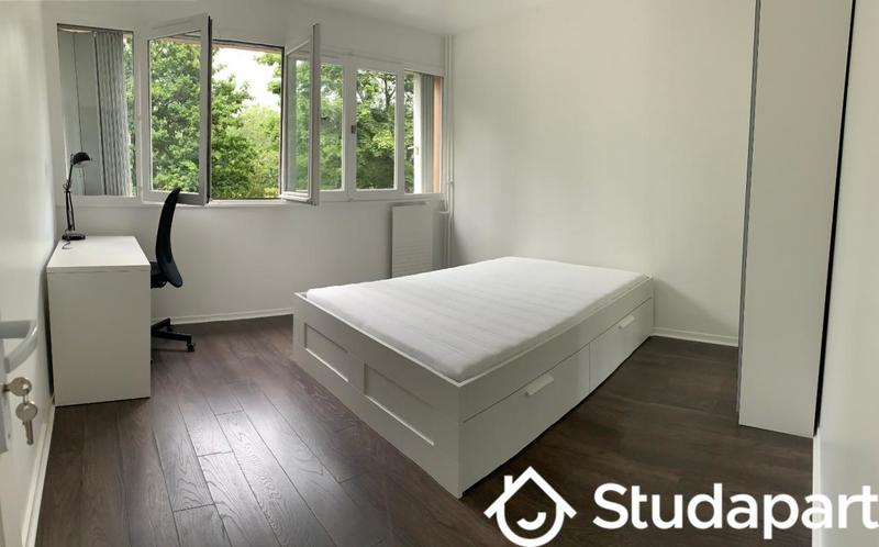 Chambre - 10 m² - 1 pièce