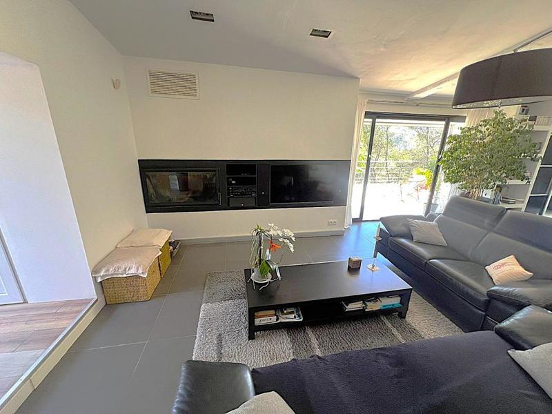 Villa - 180 m² - 6 pièces