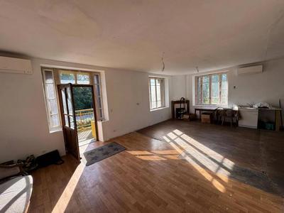 Maison - 198 m² - 6 pièces