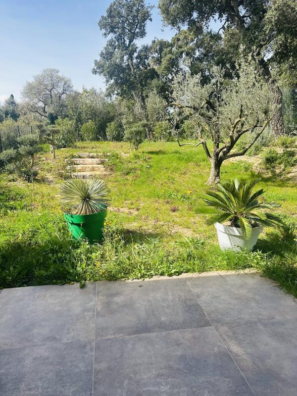 Appartement - 95 m² - 4 pièces