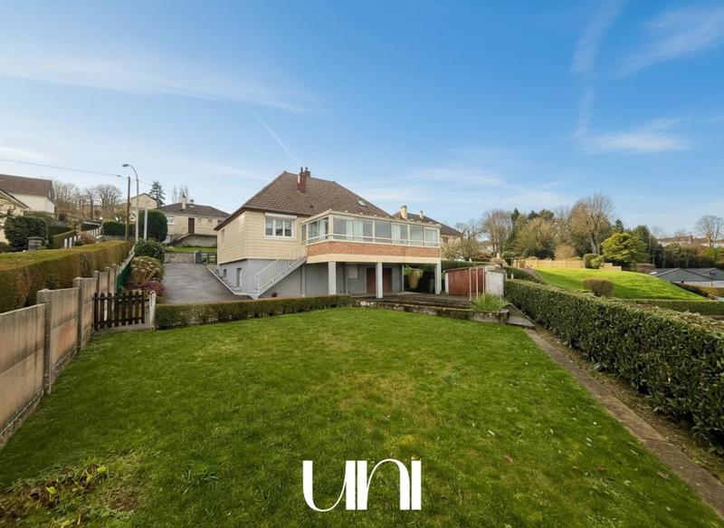 Maison - 147 m² - 6 pièces