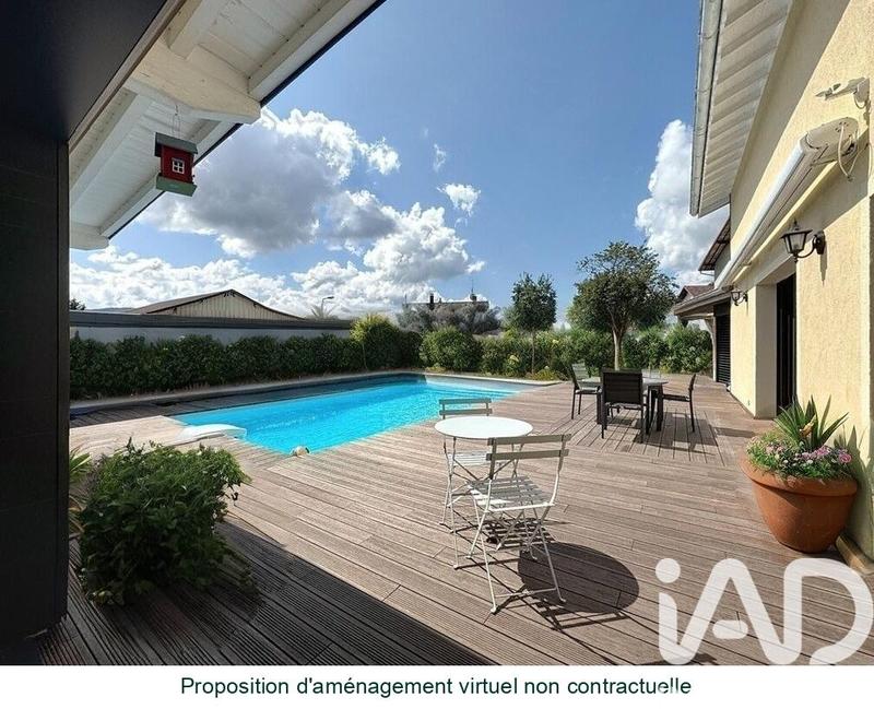 Maison - 272 m² - 8 pièces