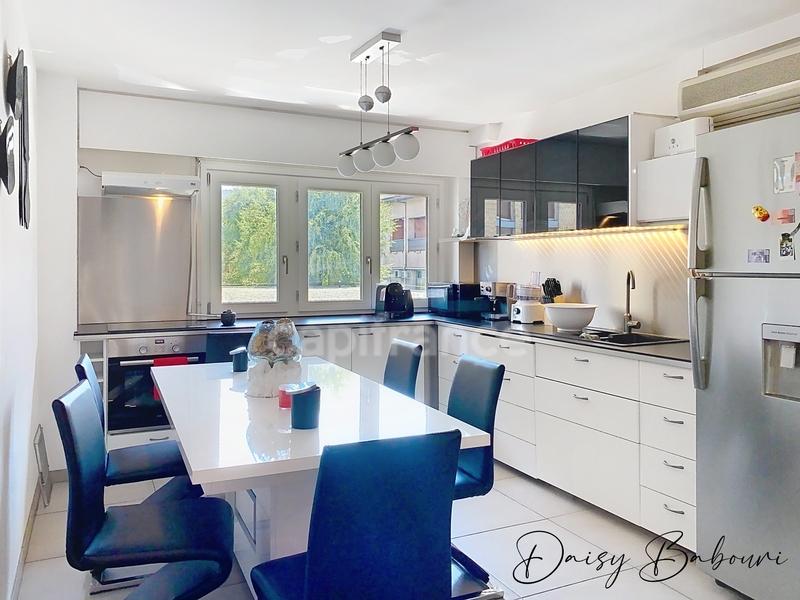 Appartement - 121 m² - 5 pièces