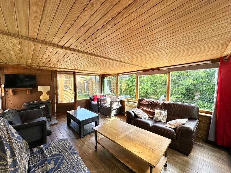 Maison - 200 m² - 8 pièces