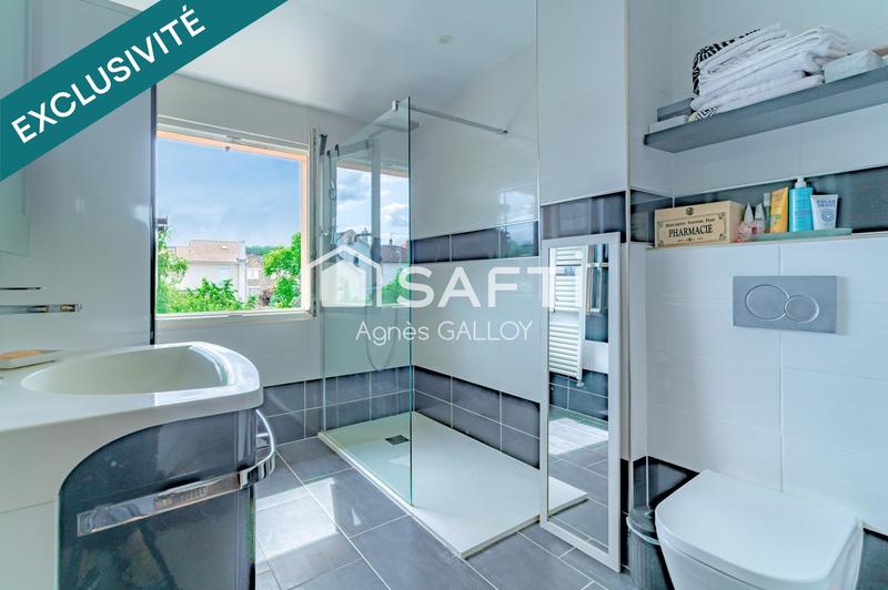 Villa - 318 m² - 13 pièces