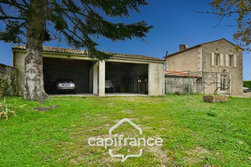 Maison - 226 m² - 8 pièces
