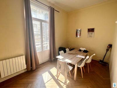 Appartement - 65 m² - 3 pièces