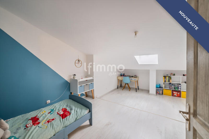 Maison - 220 m² - 6 pièces