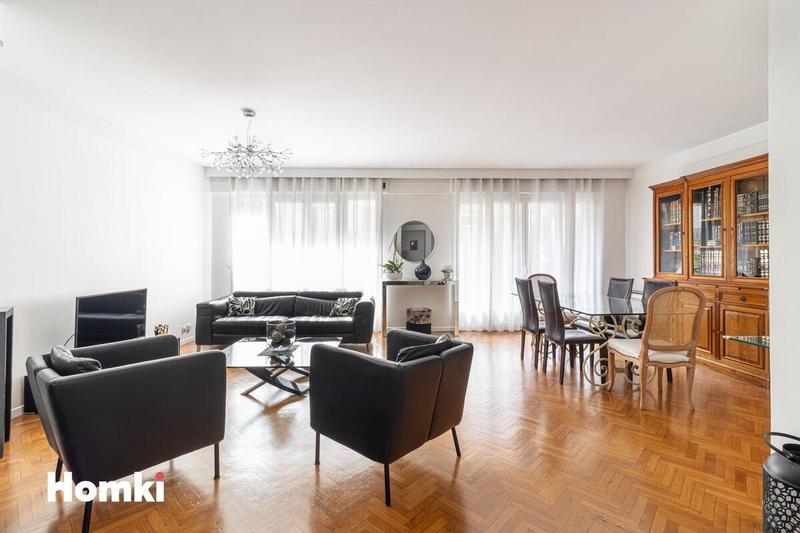 Appartement - 95 m² - 4 pièces