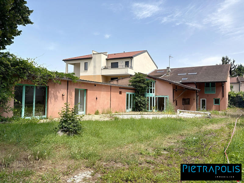 Maison ancienne - 277 m² - 12 pièces