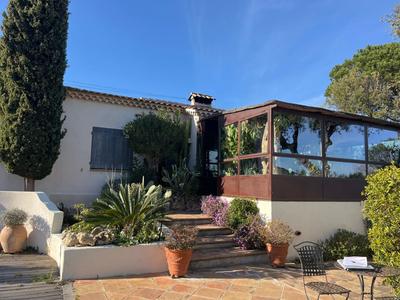 Villa - 280 m² - 6 pièces