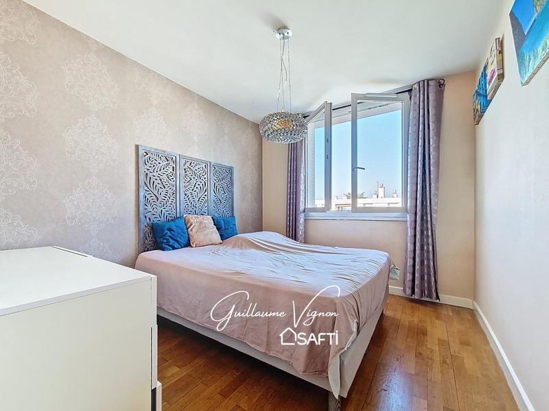 Appartement - 82 m² - 4 pièces