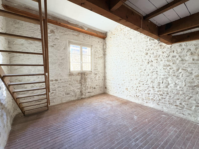 Maison de village - 90 m² - 4 pièces