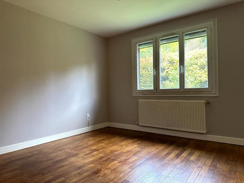 Maison - 210 m² - 9 pièces