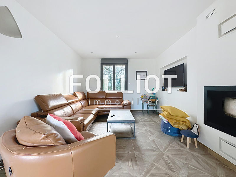 Maison - 166 m² - 7 pièces