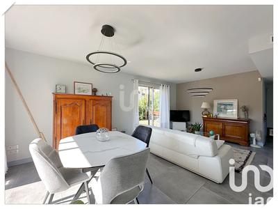 Maison - 86 m² - 4 pièces