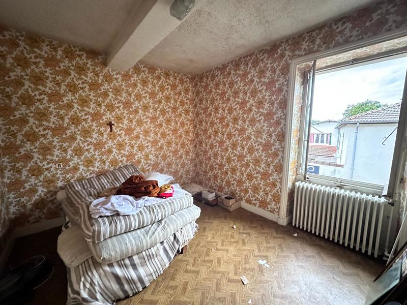 Maison - 220 m² - 8 pièces