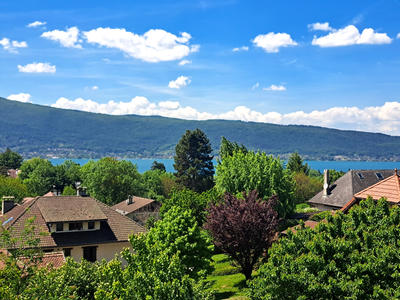 Maison - 202 m² - 5 pièces