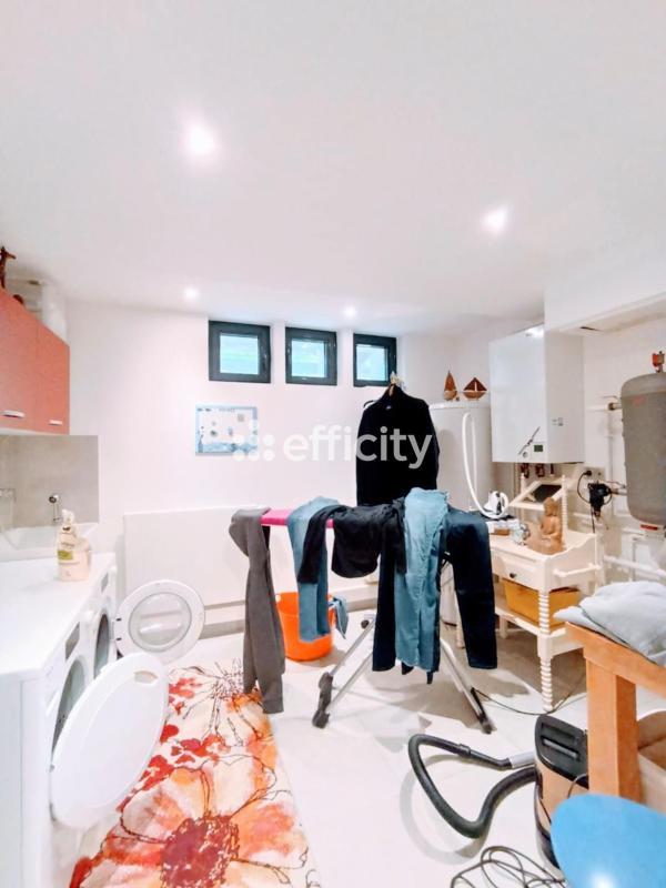 Villa - 180 m² - 6 pièces