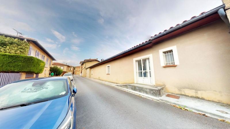 Maison - 342 m² - 2 pièces