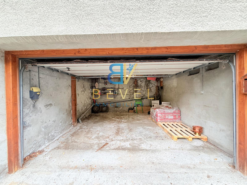 Maison - 147 m² - 6 pièces