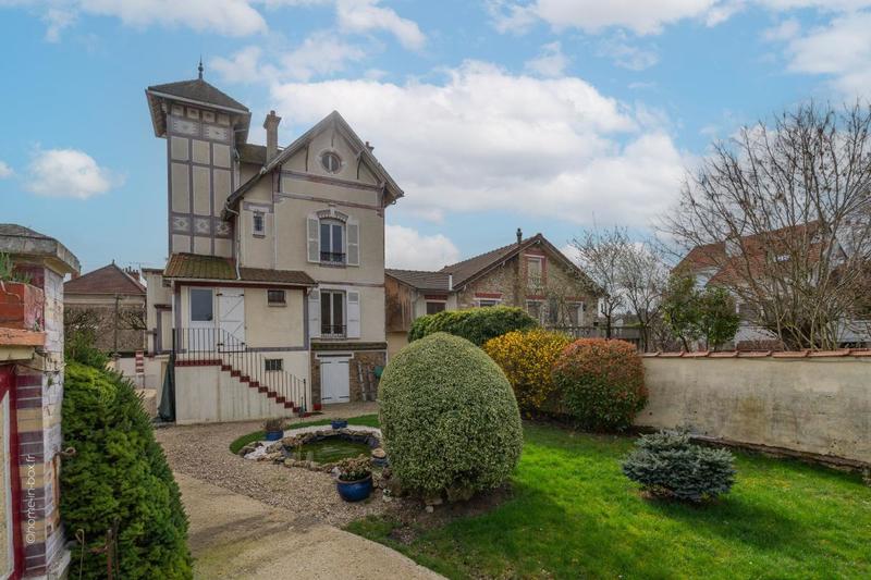 Maison - 140 m² - 4 pièces