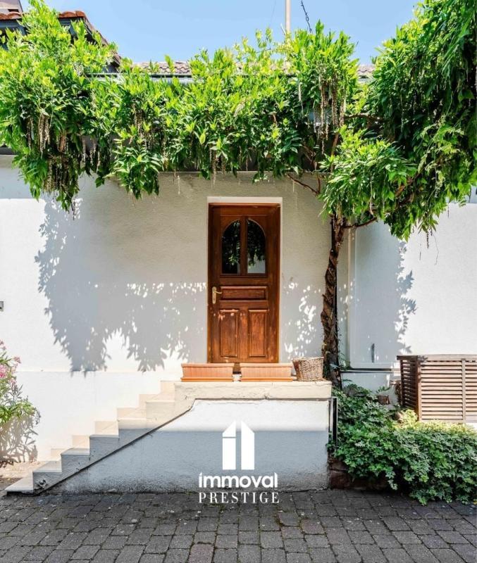 Maison ancienne - 398 m² - 10 pièces