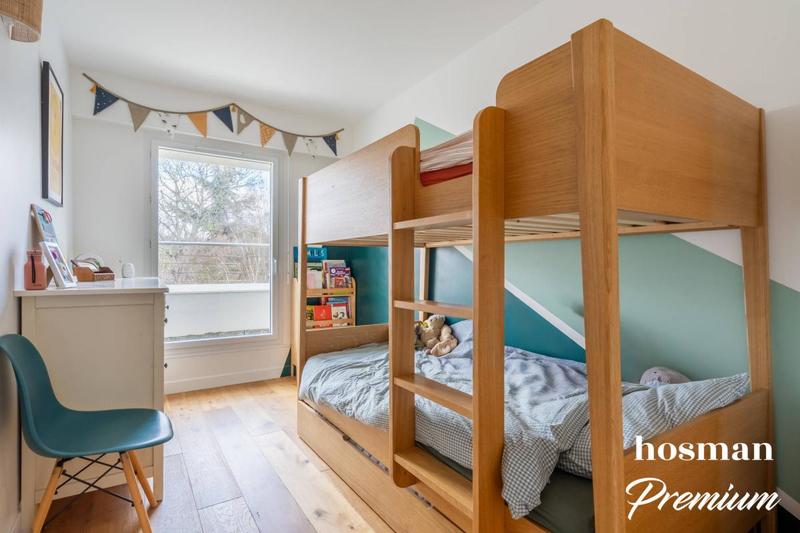 Appartement - 211 m² - 6 pièces