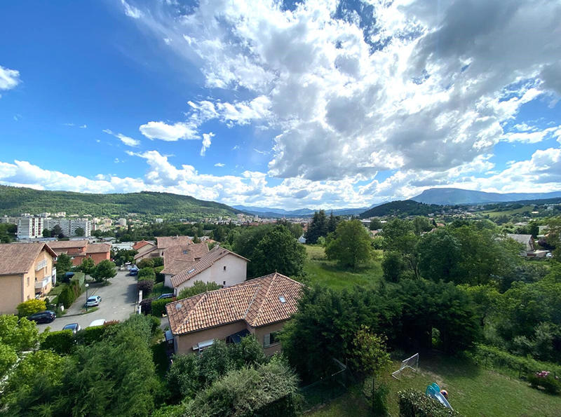 Appartement - 100 m² - 4 pièces