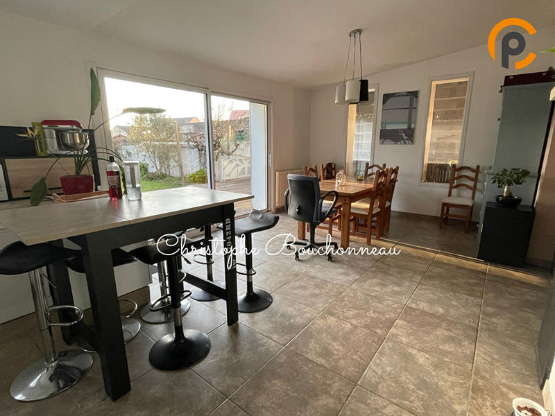 Maison - 95 m² - 4 pièces