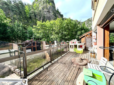 Appartement - 115 m² - 4 pièces