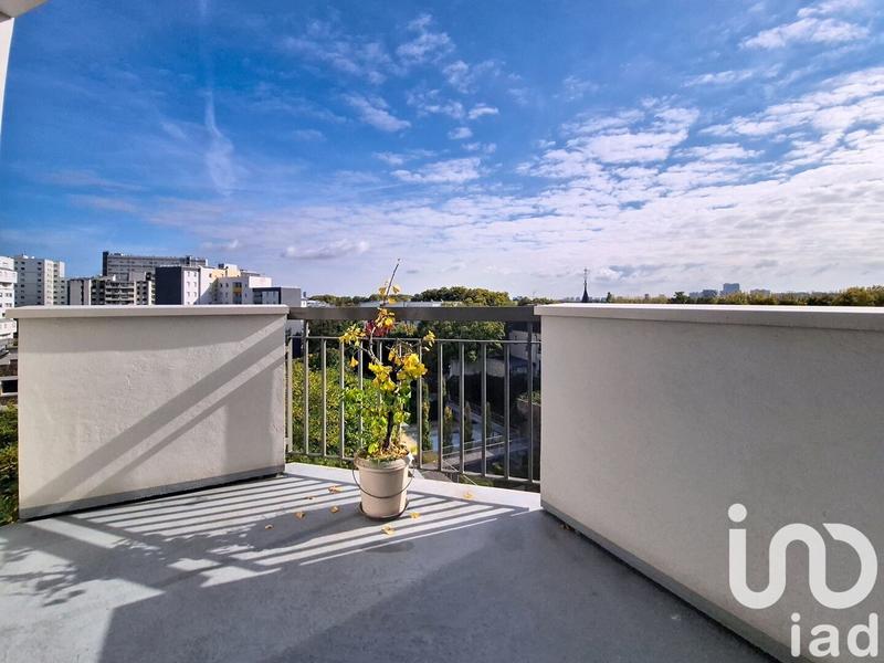 Appartement - 96 m² - 5 pièces