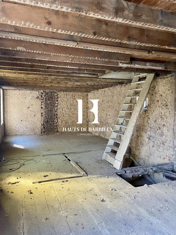 Maison - 100 m² - 6 pièces