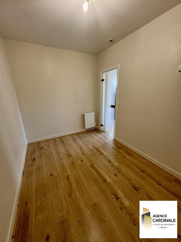 Local commercial - 39 m² - 2 pièces