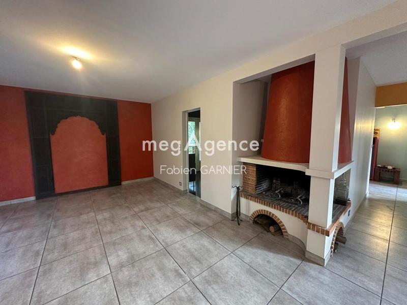 Maison - 182 m² - 9 pièces