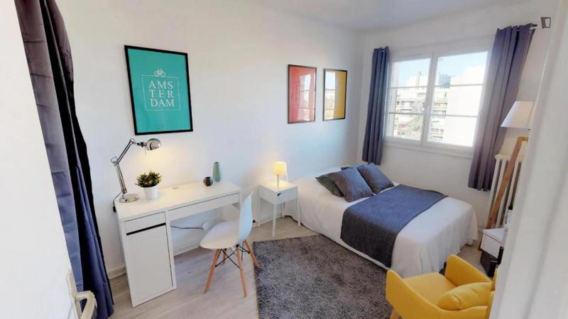 Chambre - 10 m² - 4 pièces