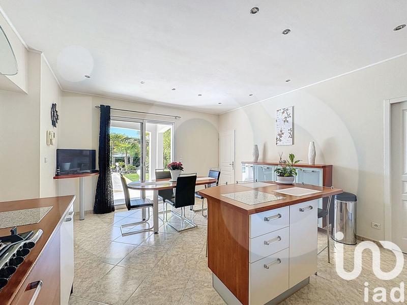 Maison - 285 m² - 7 pièces