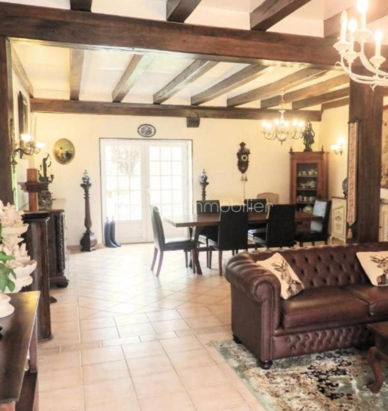 Maison de village - 330 m² - 10 pièces