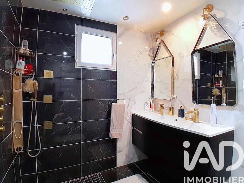 Maison - 175 m² - 6 pièces