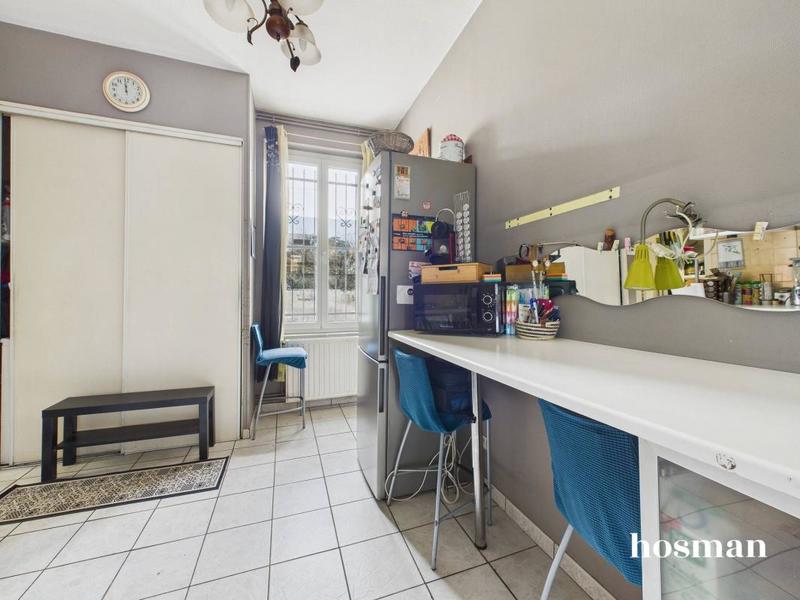 Maison - 93 m² - 4 pièces