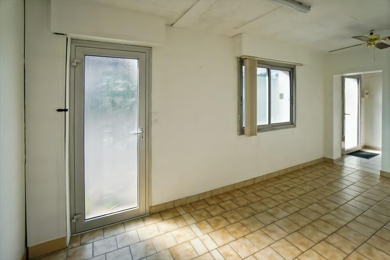 Local d'activité / Entrepôt - 96 m² - 4 pièces