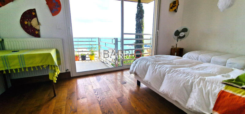 Villa - 232 m² - 11 pièces