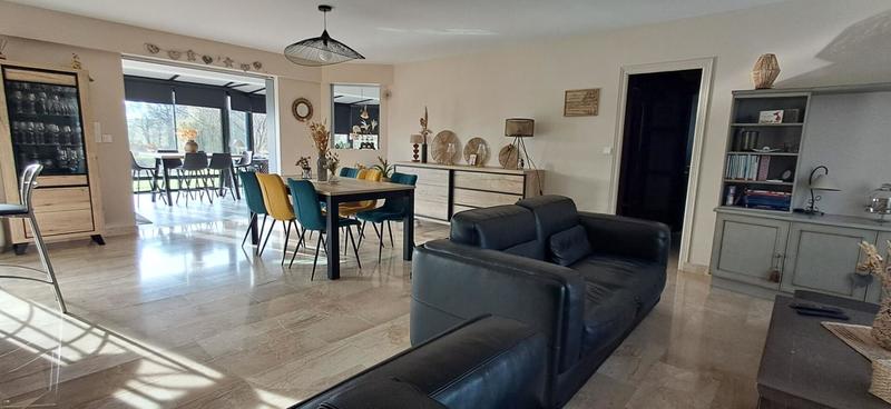 Maison - 189 m² - 8 pièces