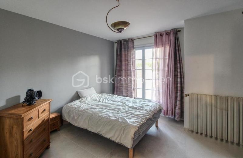 Maison - 200 m² - 8 pièces