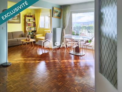 Appartement - 104 m² - 5 pièces